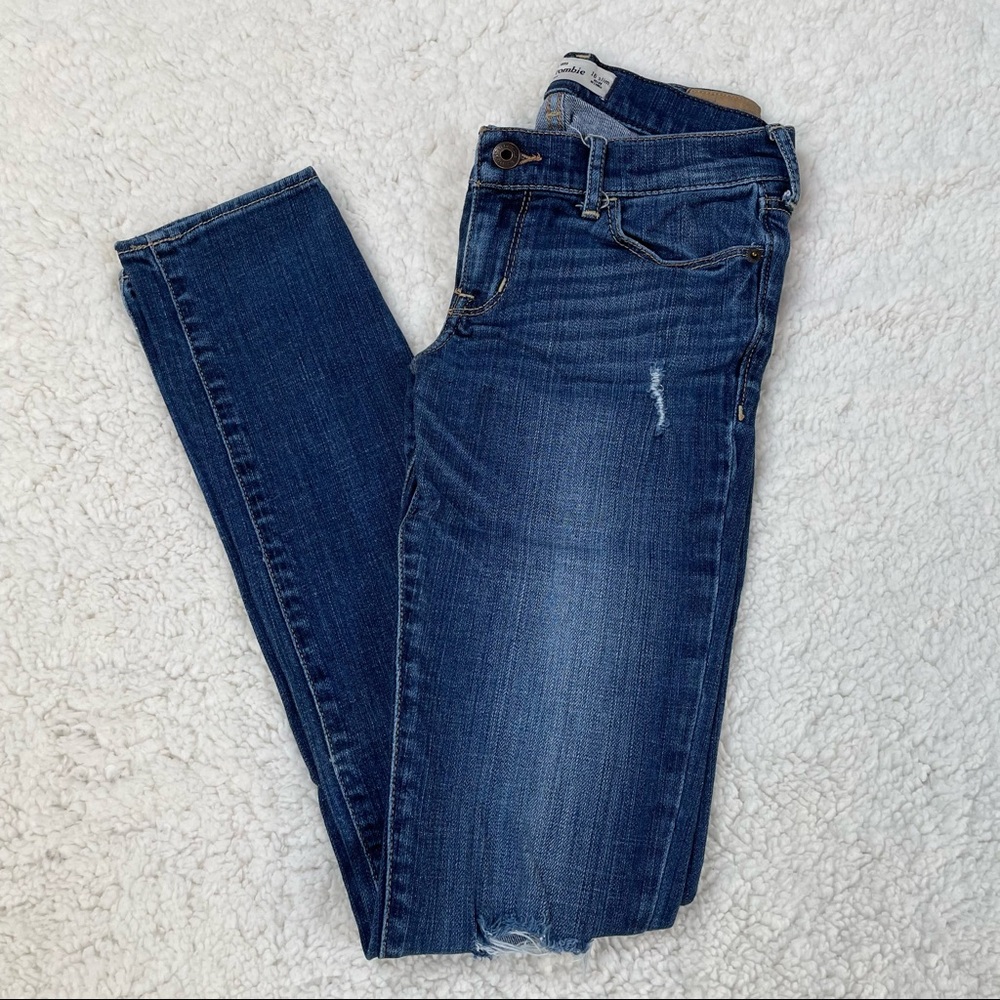 Abercrombie kids dark blue slightly distressed skinny jeans - Picture 2 of 5